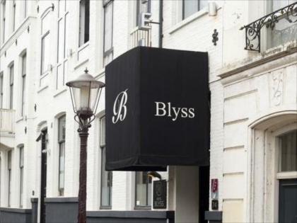 Hotel Blyss - image 13