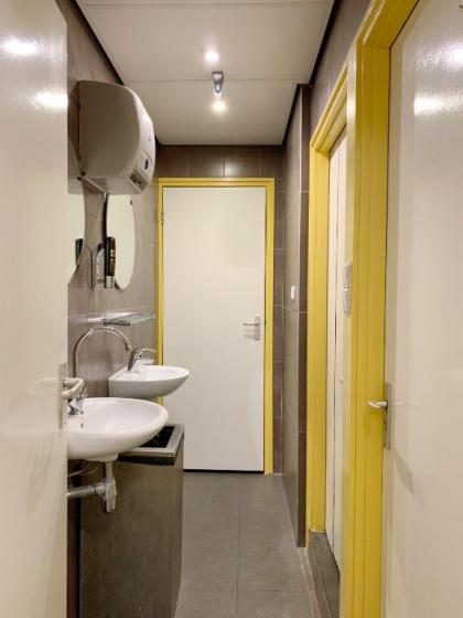 Hostel The Globe - image 17