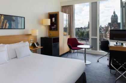 DoubleTree by Hilton Amsterdam Centraal Station - image 11