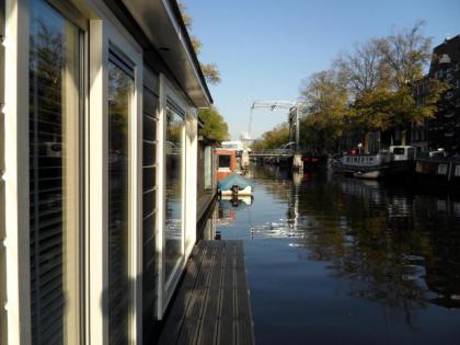 The Guest-Houseboat - image 5