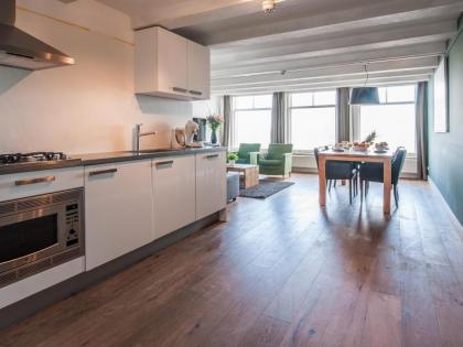 Short Stay Group Harbour Apartments - image 8