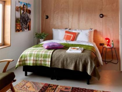 Q-Factory Hotel - image 13