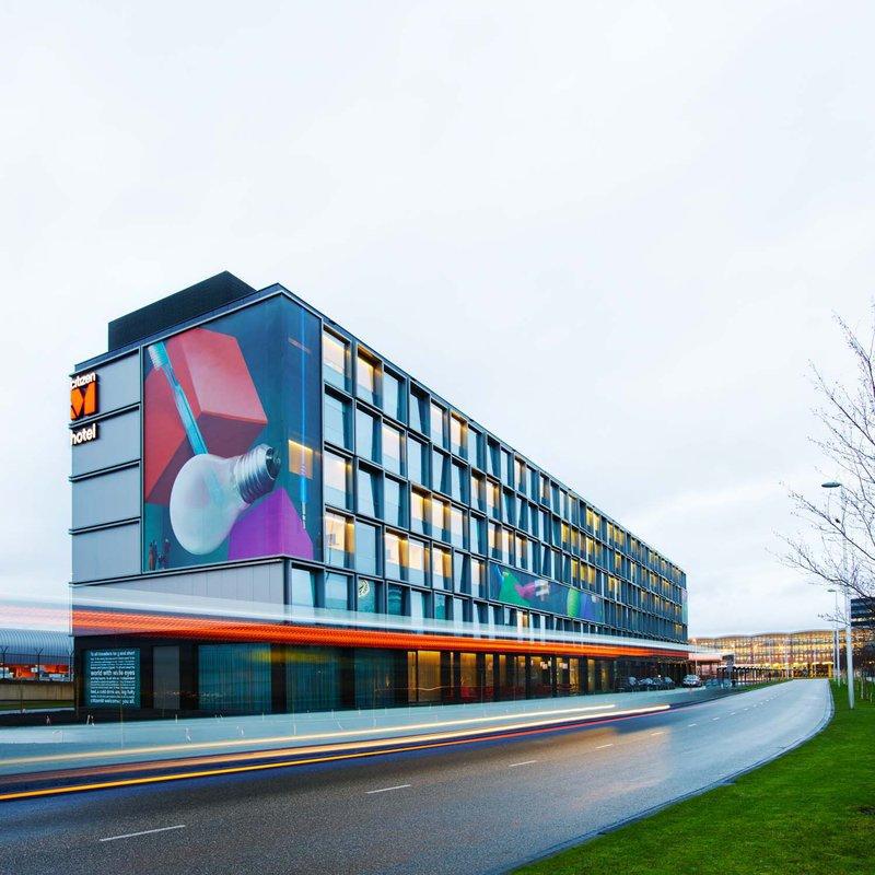 citizenM Schiphol Airport - main image