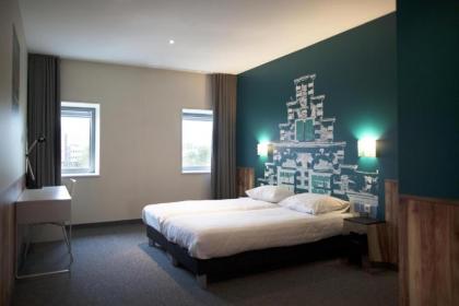 Lovely Modern 2 Bedroom Amsterdam City Center Apartment Sleeps 5 Ref AMSA1011 - image 20