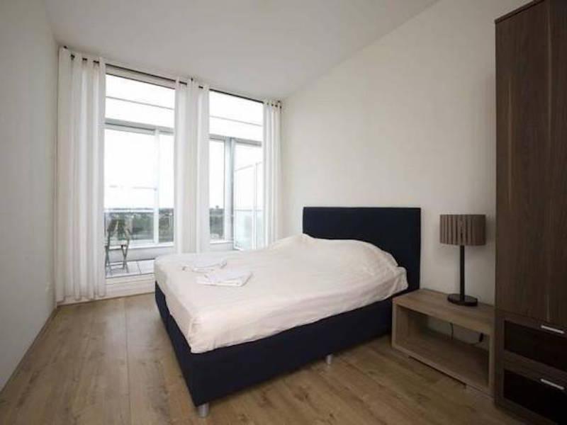 Beautiful Central Amsterdam 2 Bedroom Apartment 4 Guests - image 3