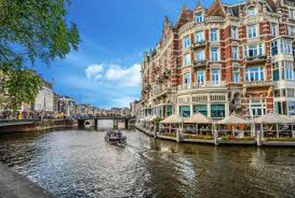 Beautiful Amsterdam City Center 3 Bedroom Apartment 6 Guests - image 18