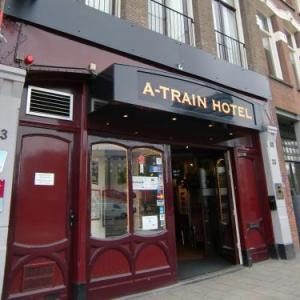 A train Hotel 