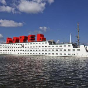 Botel