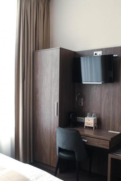 Aadam Hotel Wilhelmina - image 9