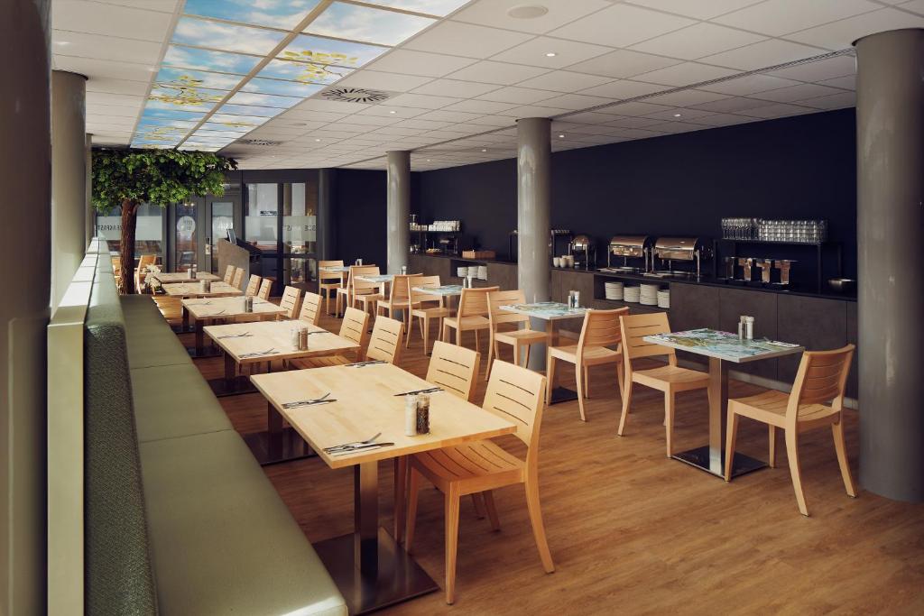 Inntel Hotels Amsterdam Centre - image 3
