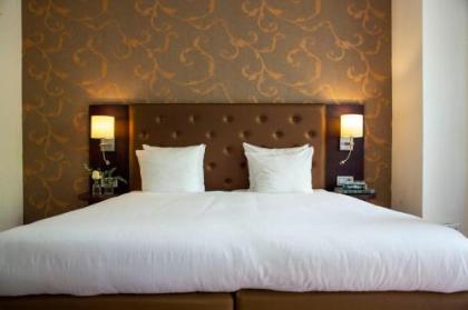 Hotel Beethoven - image 20