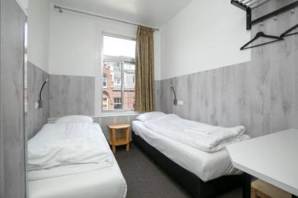 Budget Trianon Hotel - image 10