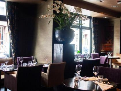 Budget Trianon Hotel - image 15
