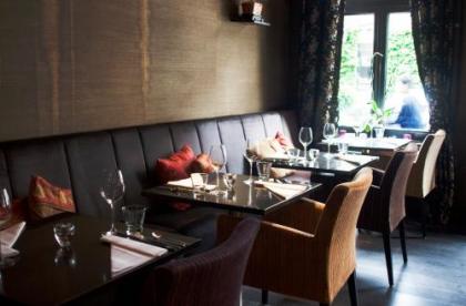 Budget Trianon Hotel - image 16