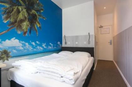 Budget Trianon Hotel - image 5