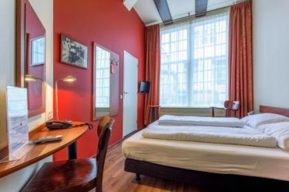 A-Train Hotel - image 9