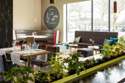 Novotel Amsterdam City - image 19