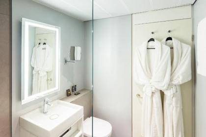 Novotel Amsterdam City - image 4