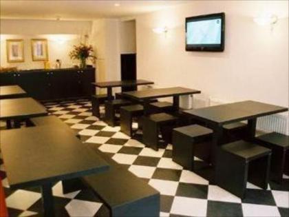 Hotel Blyss - image 11