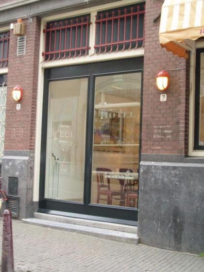Rho Hotel - image 14