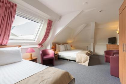 Rho Hotel - image 20