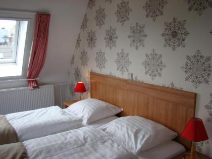 Rho Hotel - image 3