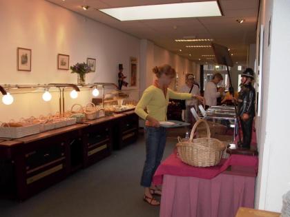 Rho Hotel - image 4