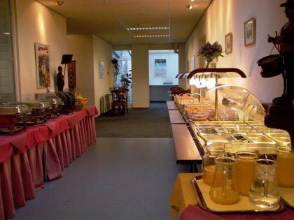 Rho Hotel - image 5