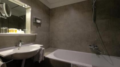 Apollofirst Boutique Hotel - image 12