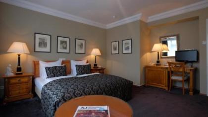 Apollofirst Boutique Hotel - image 7