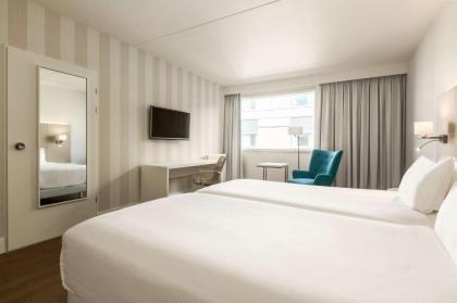 NH Amsterdam Schiphol Airport - image 9