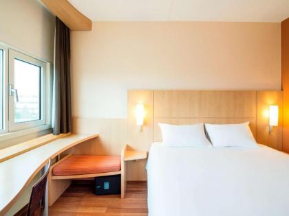 Ibis Schiphol Amsterdam Airport - image 15