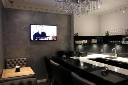 Sara's Boutique Hotel - image 14