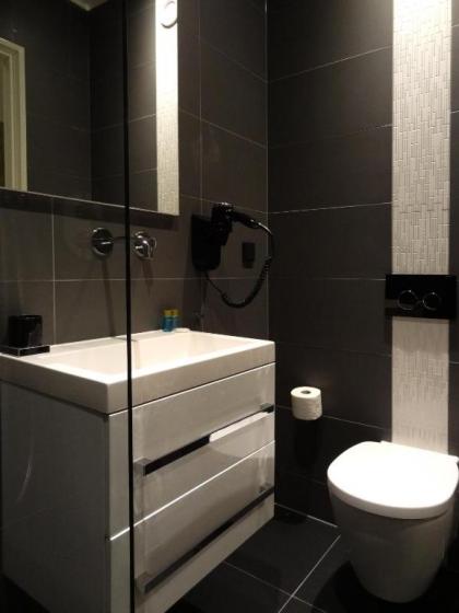 Sara's Boutique Hotel - image 17