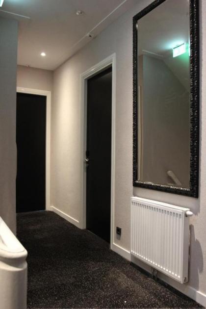 Sara's Boutique Hotel - image 5