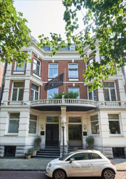 Hotel Piet Hein - image 1