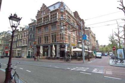 City Hotel - image 1