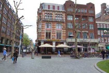 City Hotel - image 3