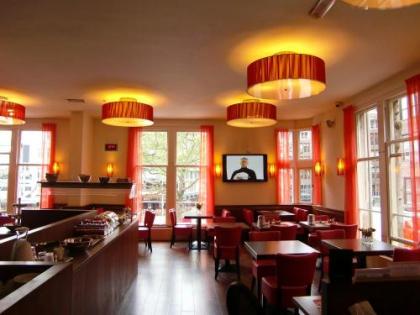 City Hotel - image 5