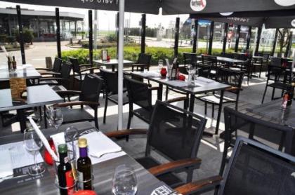 Hotel Herbergh Amsterdam Airport - image 15