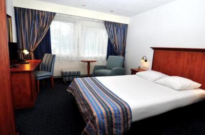 Hotel Herbergh Amsterdam Airport - image 2