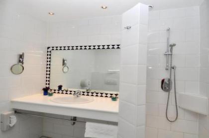 Hotel Herbergh Amsterdam Airport - image 3