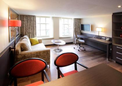 Krasnapolsky Apartments - image 3