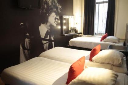 BackStage Hotel - image 3