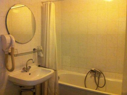 Delta Hotel City Center - image 10