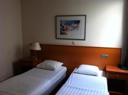 Delta Hotel City Center - image 5