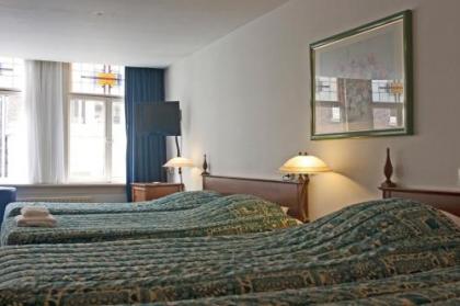 Hotel Prins Hendrik - image 17