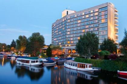 Hilton Amsterdam - image 14