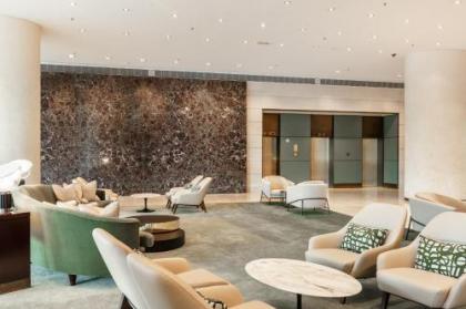 Hilton Amsterdam - image 2