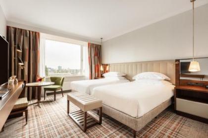 Hilton Amsterdam - image 20